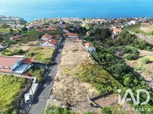 Terreno urbano  em Estreito da Calheta