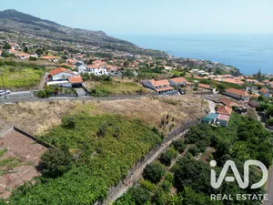 Terreno urbano  em Estreito da Calheta