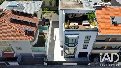 Two-family house in Porto