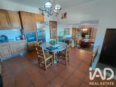 Casa/Moradia em Prado e Remoães