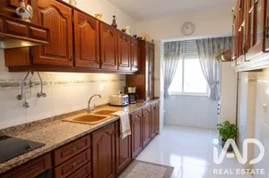 Apartment  in Linda-a-Velha
