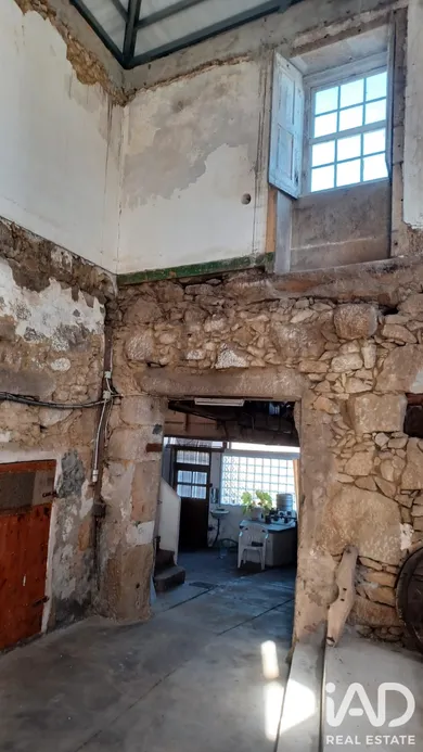 House  in Lavra