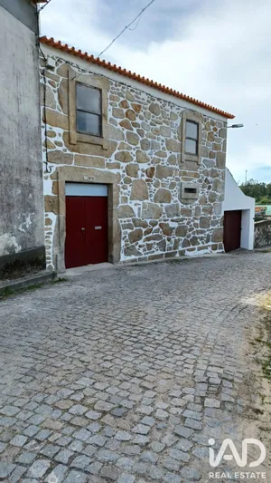 House  in Lavra