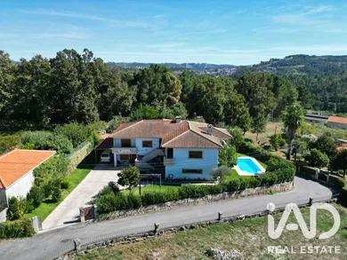 House  in Vila Marim