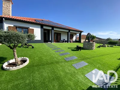 Fotografia 1 de Casa/Moradia de 366 m² em Buligueira