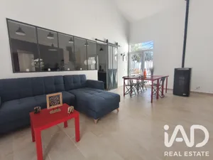 Moradia geminada em Santa Bárbara de Nexe