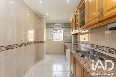 Apartamento T3 em Almada