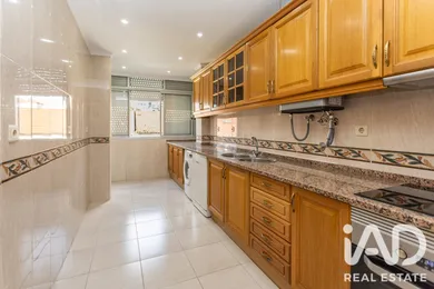 Apartamento T3 em Almada