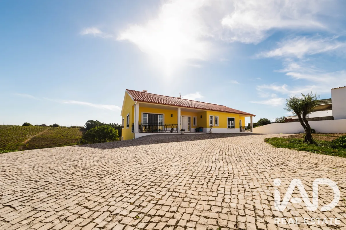 Casa/Moradia 3 quartos de 273 m² em Carvalhal