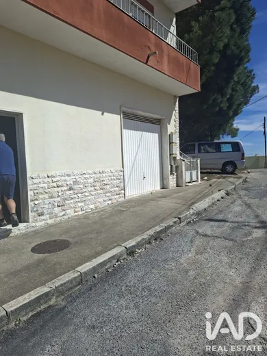 Prédio  em CANEÇAS
