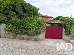 House in Paredes de Viadores