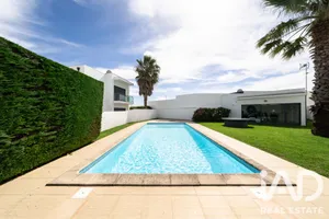 Terraced house in Salir do Porto