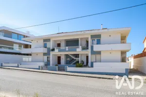 Apartment T3 in Praia da Areia Branca
