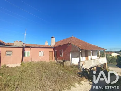 House in Casais dos Garridos