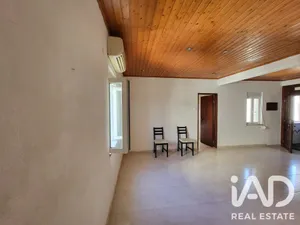 Apartment T2 in Cruz Quebrada-Dafundo