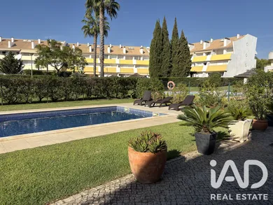 Apartamento T2 em Quarteira