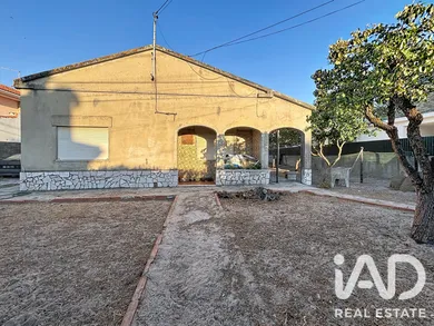 House  in Fernão Ferro
