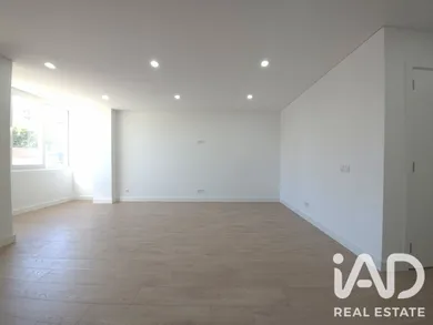 Apartamento T3 em Setúbal