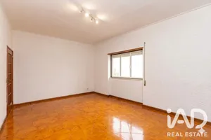 Apartamento T3 em Valbom