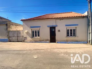 Moradia térrea  em Vale Covo