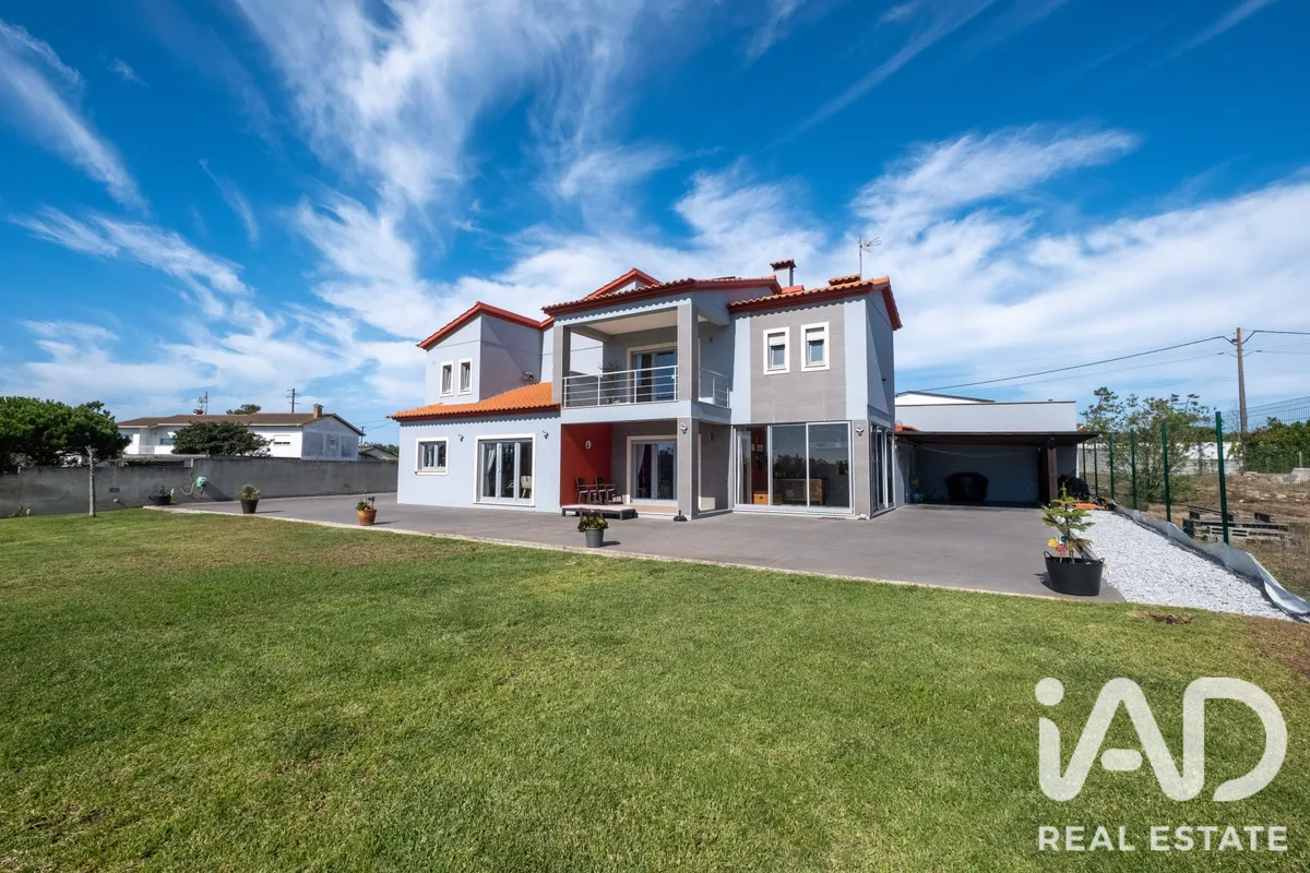 Casa/Moradia 3 quartos de 304 m² em Mointe Redondo