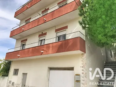 Building in Caneças