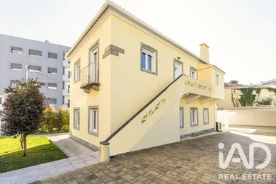 Casa/Moradia  em Agualva