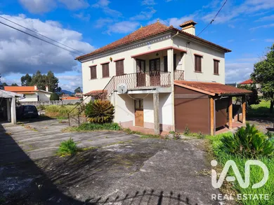 House  in Geraz do Lima