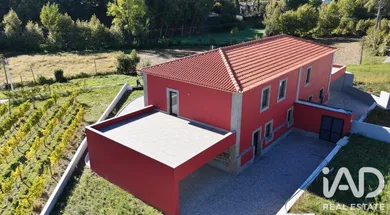 Semi-detached house in Pedreira