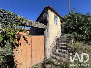 House  in Santa Cruz da Trapa