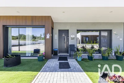 Fotografia 9 de Casa/Moradia 4 quartos de 173 m² em Alvorninha