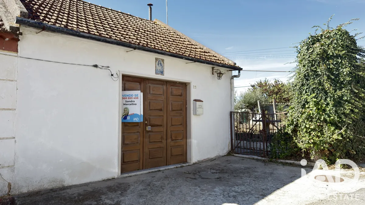 Moradia em banda 1 quarto de 100 m² em Almoster