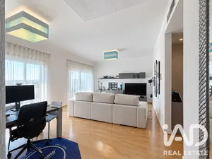Apartment T1 in Sto António dos Cavaleiros 