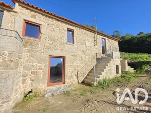 Semi-detached house  in Loivo