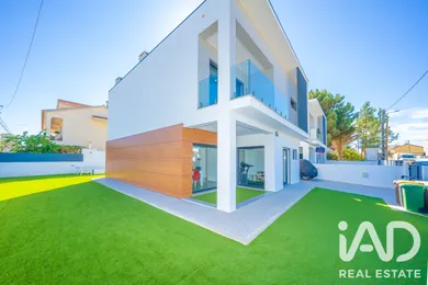 Detached house in FERNÃO FERRO