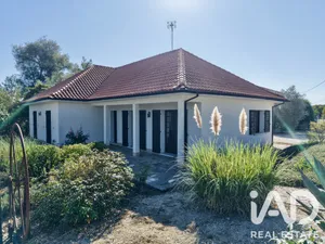 Single-storey house in Carregal do Sal