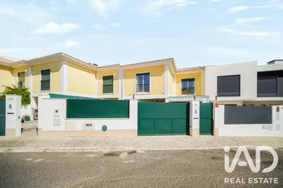 Fotografia 8 de Casa/Moradia 4 quartos de 220 m² em São Domingos de Rana