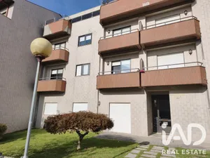Apartamento T3 em Canedo