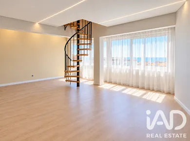 Duplex T2 à Oeiras