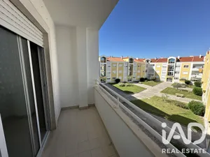 Apartamento T3 em Carregado
