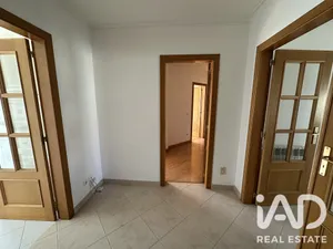 Apartamento T3 em Carregado
