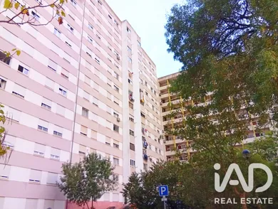 Duplex T6 em Loures