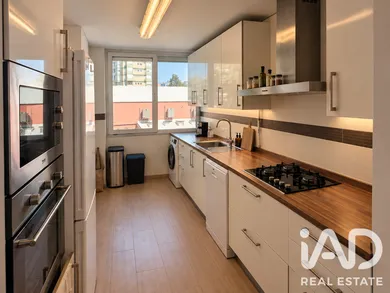 Apartamento T3 em Lisboa
