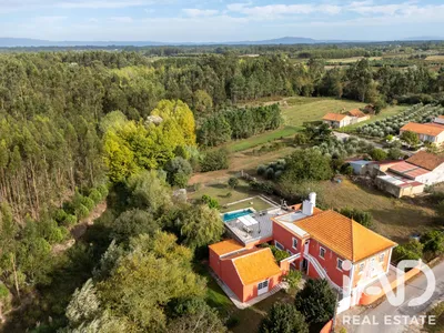 Fotografia 10 de Casa com espaço comercial 3 quartos de 375 m² em Oiã