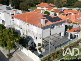 Moradia geminada  em Touguinha