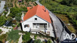 Two-family house in Atalaia Cimeira
