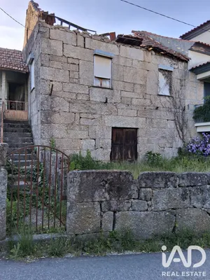 Casa/Moradia  em Lajeosa Do Dão