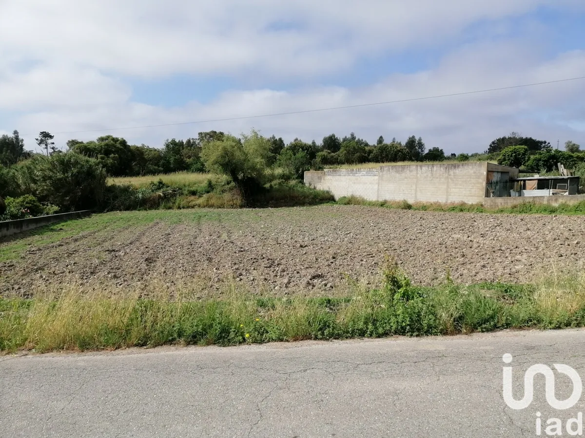 Terreno de 1632 m² em Alqueidão