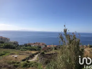 Terreno urbano em Caniço