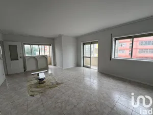 Apartamento T3 em Mafamude e Vilar do Paraíso